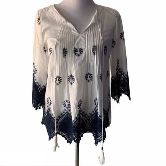 Solitaire Women’s Boho VNeck Top size S - Picture 1 of 5